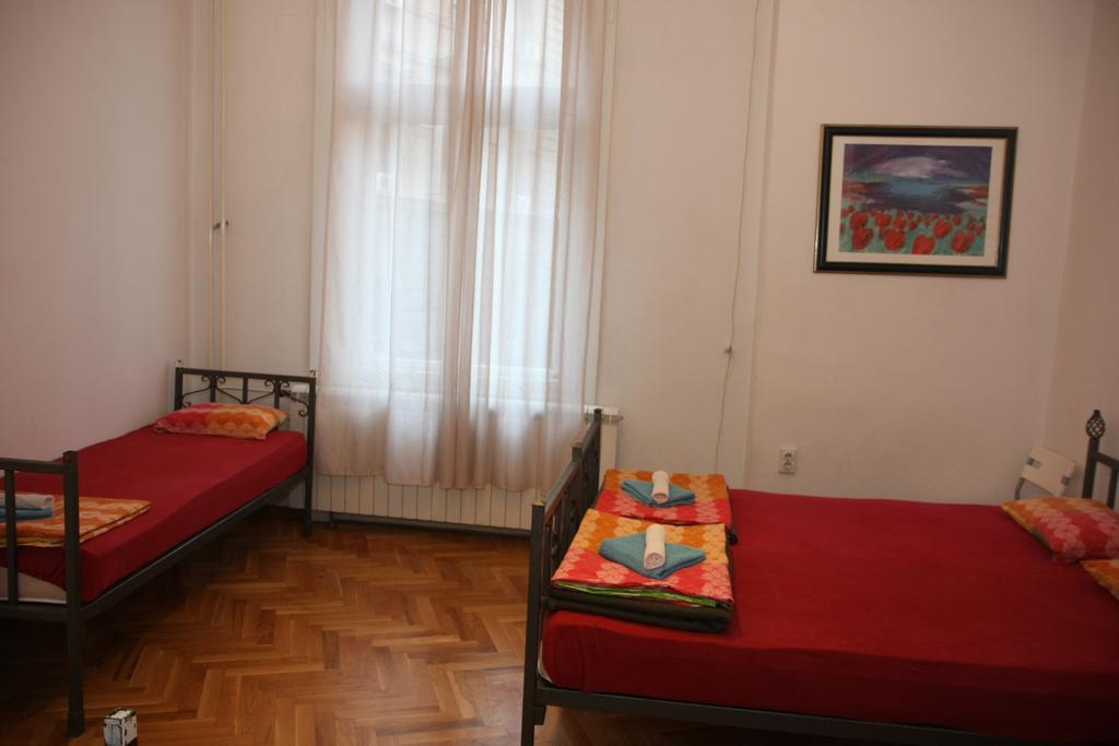 Time Hostel Beograd Ruang foto