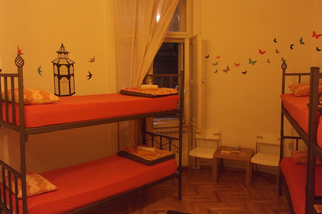 Time Hostel Beograd Ruang foto