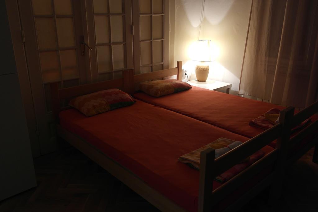 Time Hostel Beograd Bagian luar foto