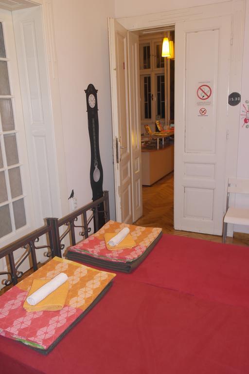 Time Hostel Beograd Ruang foto