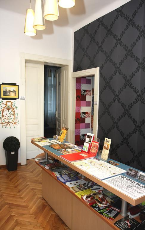 Time Hostel Beograd Bagian luar foto