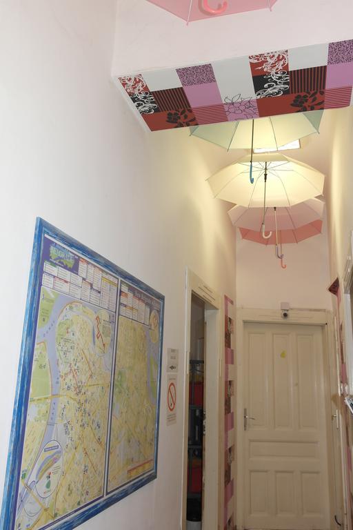 Time Hostel Beograd Bagian luar foto