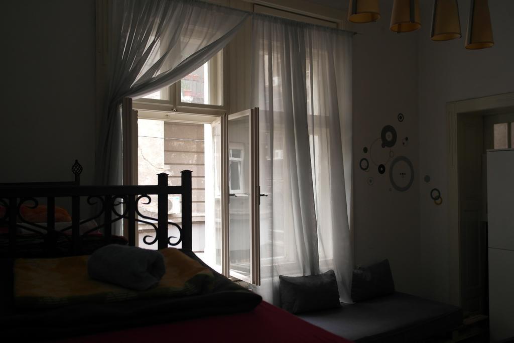 Time Hostel Beograd Bagian luar foto